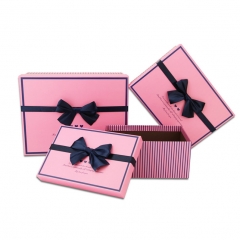 Custom  Candy Gift Box with Ribbon for Wedding Occasions