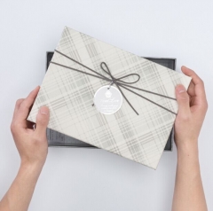 Υλικό χαρτιού και τύπος χαρτιού Συσκευασία συσκευασίας δώρου για δώρα παράνυμφων